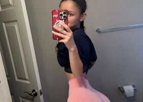 Queensass25