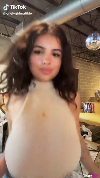 mati braless big tittys bouncing TikTok