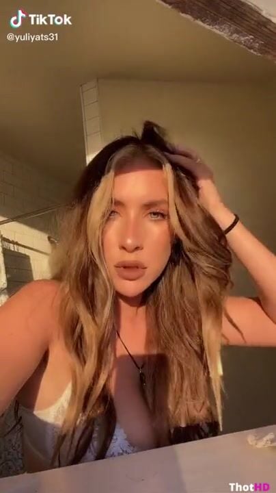 yuliyats31 topless nude jumbo boobs TikTok