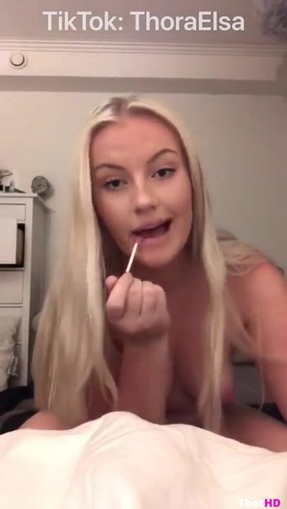 ThoraElsa jumbo ass blonde nude