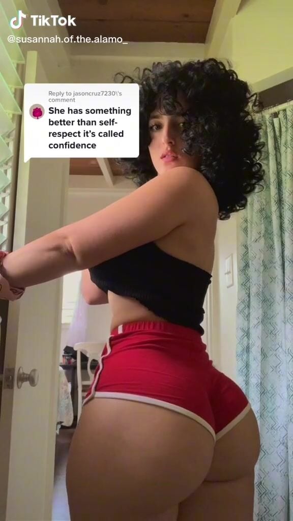 susannah.of.the.alamo_ big booty shorts