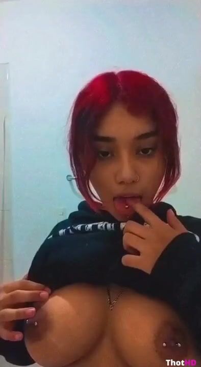 pao_m.04 She has perfect boobs