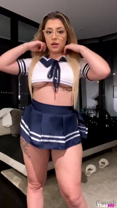 Lilith Cavaliere short skirt thot