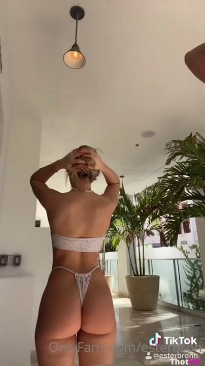 Esterbron bikini ass ONLYFANS