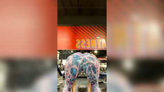 Snackychan Gym Booty Workout ONLYFANS