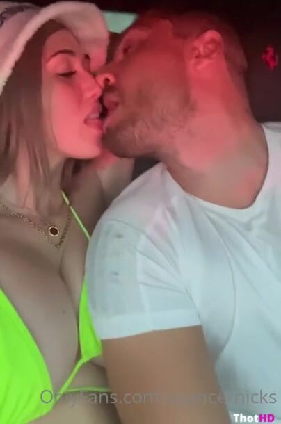 Spencer Nicks Gets Fingered In Car 1