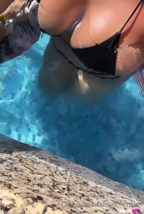 Daniella Chavez Showing Tittys In Pool ONLYFANS