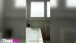 Mady_gio Nude Bath tub only fans