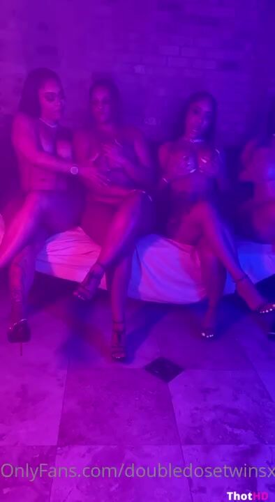 DoubleDoseTwins Lesbian Party OF