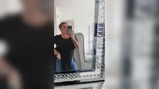 Denia Pettessen aka Oshun lety Flashing Tits OF