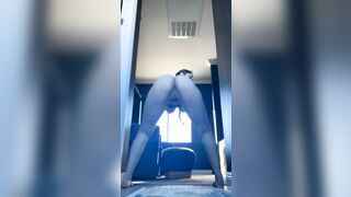 Lexi2Legit Bottomless Twerking