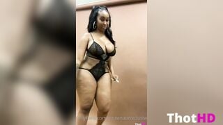 Zmeenaorr Sexy Undies Huge Butt ONLY FANS Video