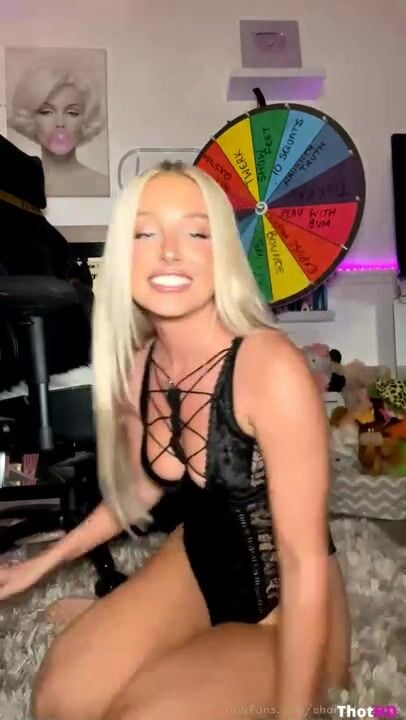 Charlotte Parkes Leaks HD 5