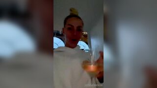 Jennaleexxx Shower Show ONLYFANS Video
