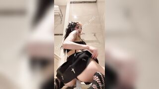 Shunli Mei Riding Dildo Upskirt ONLYFANS Video