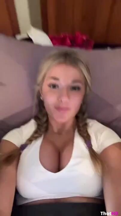 Breckie Hill only fans Video HD