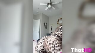 Bag_of_trash ONLYFANS Yoga pants Booty