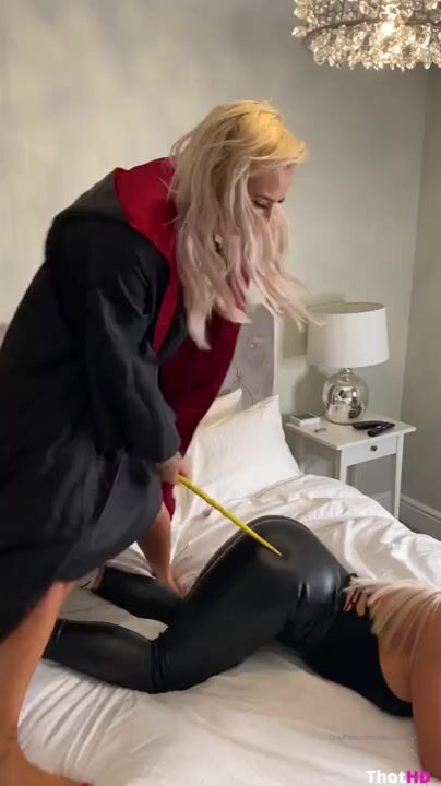 Elle Brooke Lesbian ONLYFANS Video