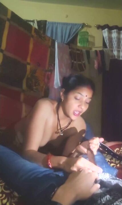Desi Wife Fucks While Chumming