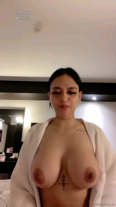 Oppylany Cewe Yg Doyan Ganti2 Pacar Bule