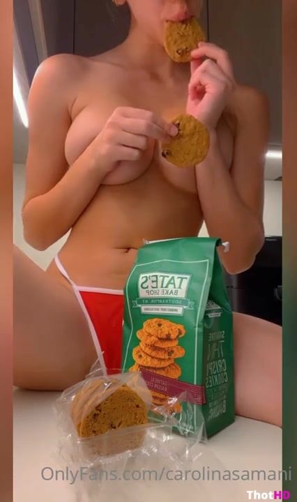 Carolina Samani Milk Bathtub ONLYFANS