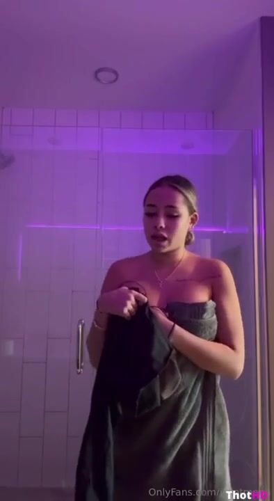 Ximena Saenz After Shower of