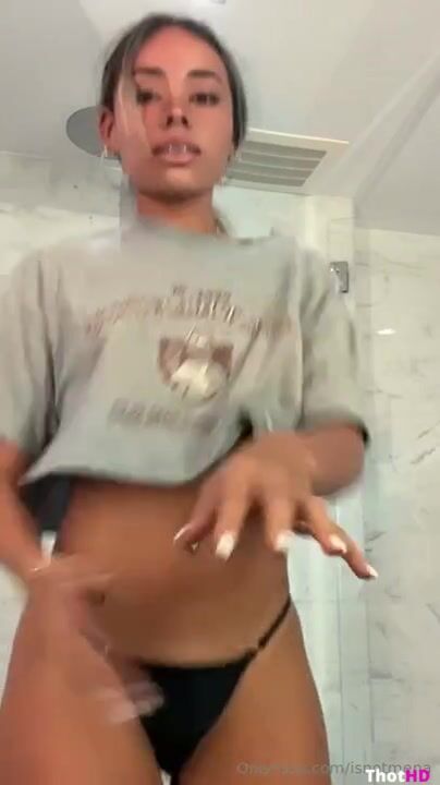 Ximena Saenz In Bath Dancing OF