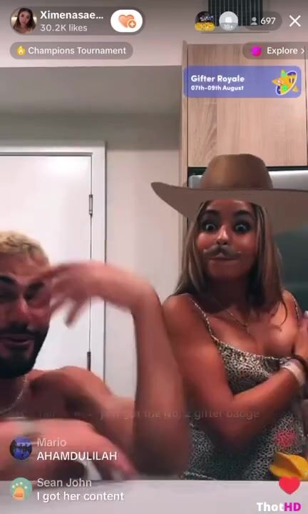 Ximena Saenz Live Stream Flashing Tittie