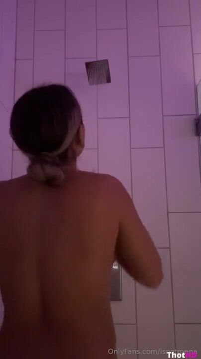 Ximena Saenz OF Nude Shower Video