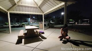 Nicole Niagara Solo cum in the public park