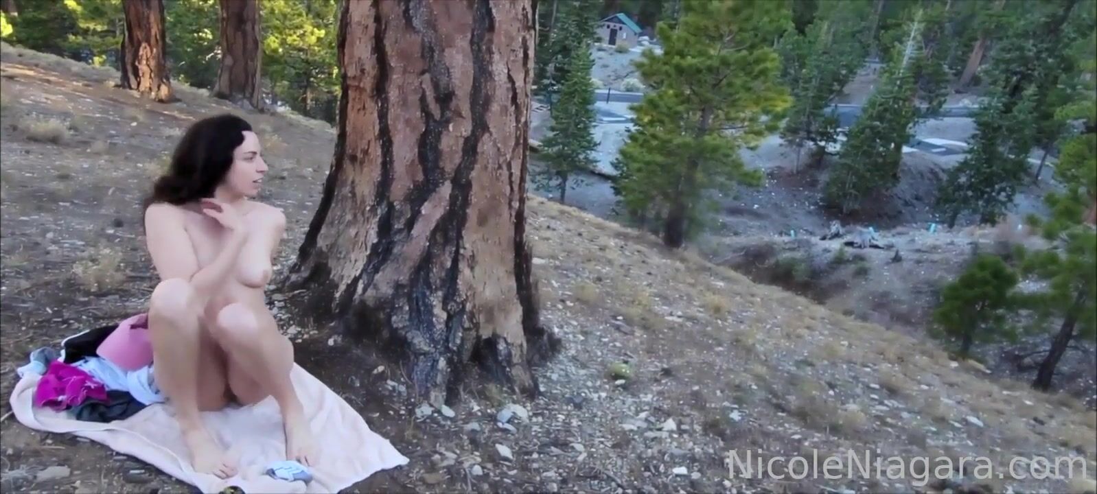 Nicole Niagara Whore Hiking Public Masturbation and Outdoor Quick