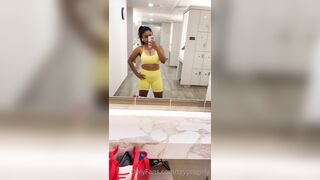 Zara Khan Naked