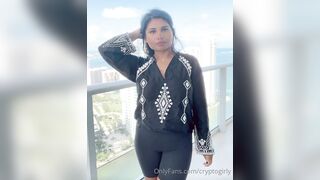 Zara Khan Nude 3