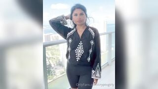 Zara Khan Nude 3
