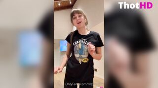 Riley Reid Strip ONLY FANS Nude