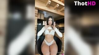 Melimtx Showing Hot Body ONLYFANS