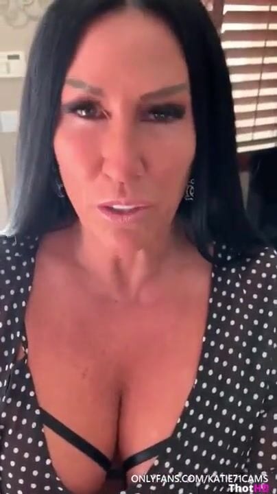 misskatievip JUMBO MATURE ORGASM