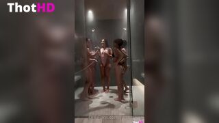 Kawaii Sofey of Shower Video