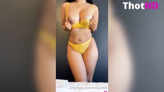 Zara Ziy Yellow Underwear Flashing Breast Sexy Booty