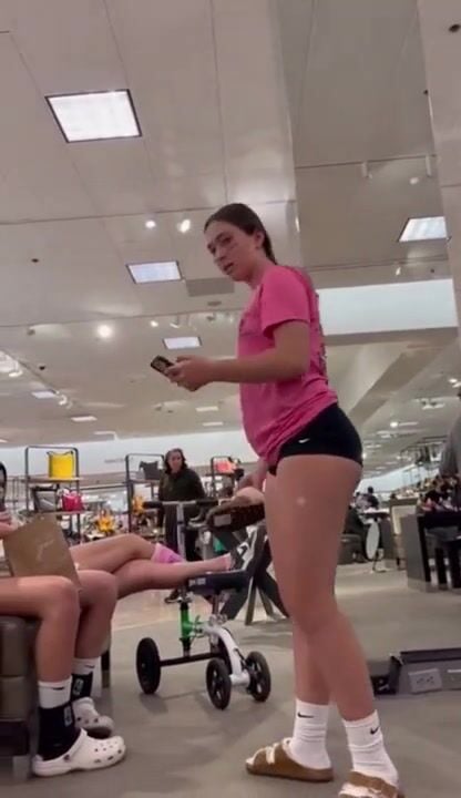 Spandex candid teen ass