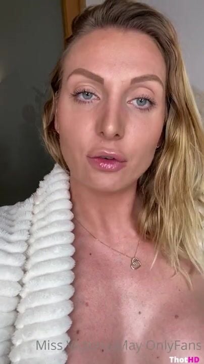 Victoria Peach NSFW