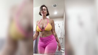 Franncchii Sexy Massive Titty & Butt