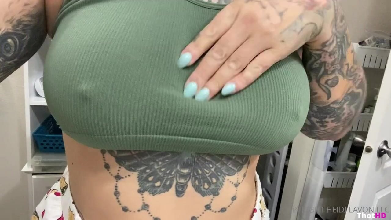Heidi Lavon ONLYFANS Braless Jumbo Titty Hard Nips