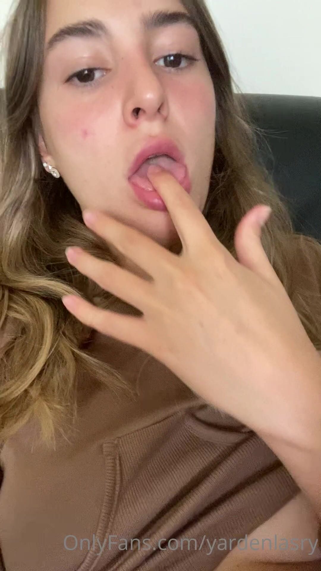 Yarden Lasry Hot Cunt Rubbing OF