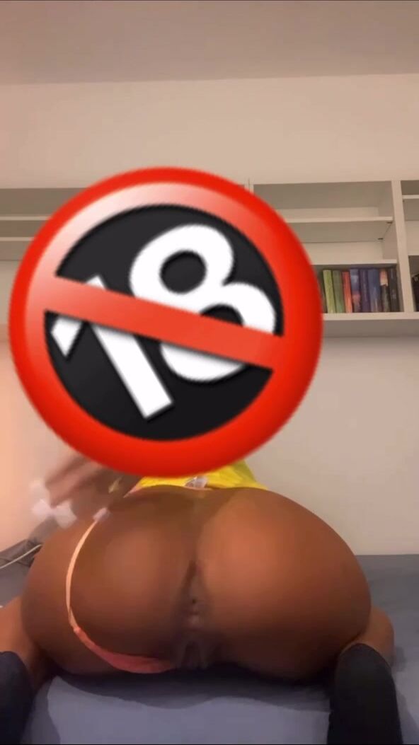 Poca aka Poca_rbxx, Pocarbx, poca56, poca59 ONLYFANS Leak Nude Ass Doggy