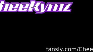 Cheekymz Lady Dimitrescu Masturbation