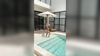 Heralteregoo Leak Nude In Pool ONLYFANS