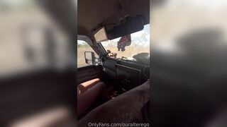 Heralteregoo Leak ONLYFANS Flashing Titty In Car