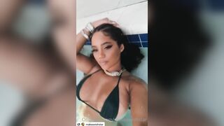MakeAWishStar Bikini Pool OF Video