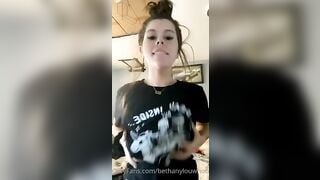 BethanyLouWhoo Braless Melons ONLYFANS Video